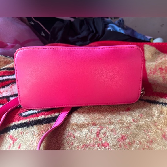 Small Fushia pink Crossbody purse INC brand NWT - Picture 4 of 16